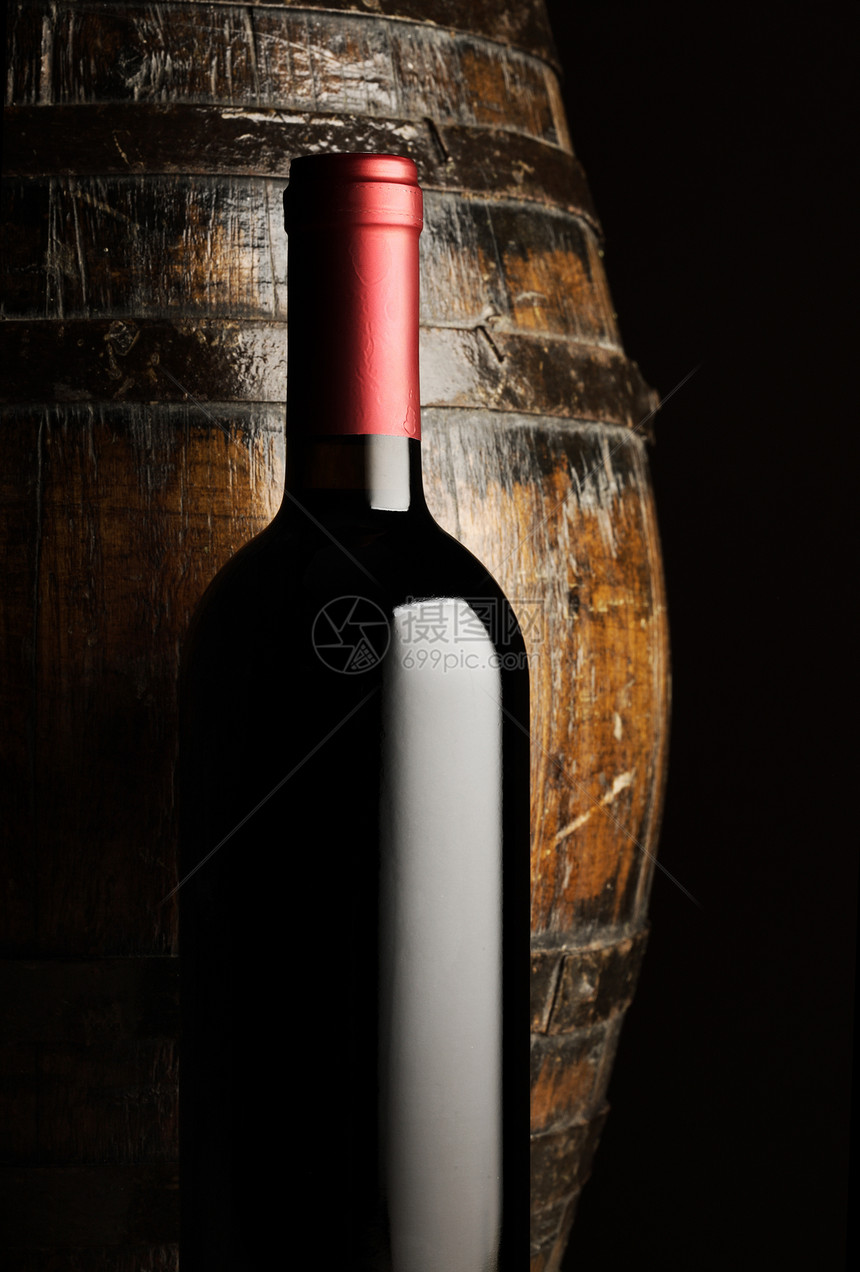 红酒瓶瓶子气氛玻璃液体酒杯酒精质量静物地窖木头图片