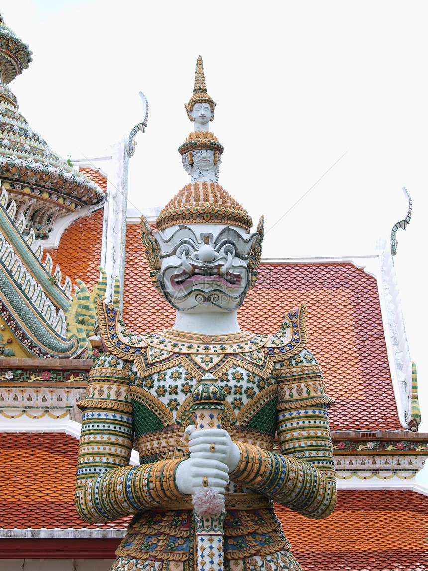 泰国风格的巨型巨雕像图片