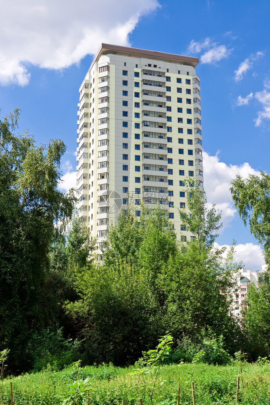 现代公寓楼大楼生活金属住房蓝色商业摩天大楼反射建筑物天空奢华图片