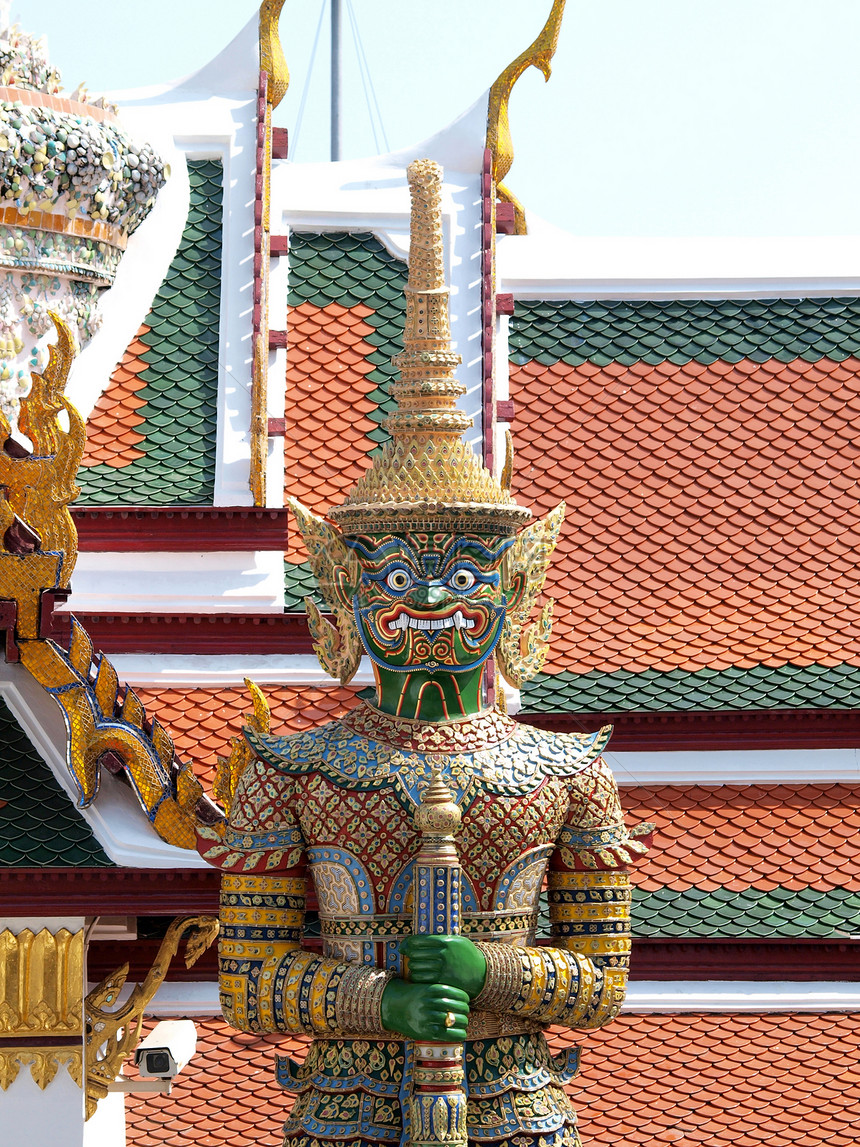 泰国曼谷大宫的泰国恶魔Thai demon连体情调精神宗教佛塔异国奢华金子寺庙游客图片