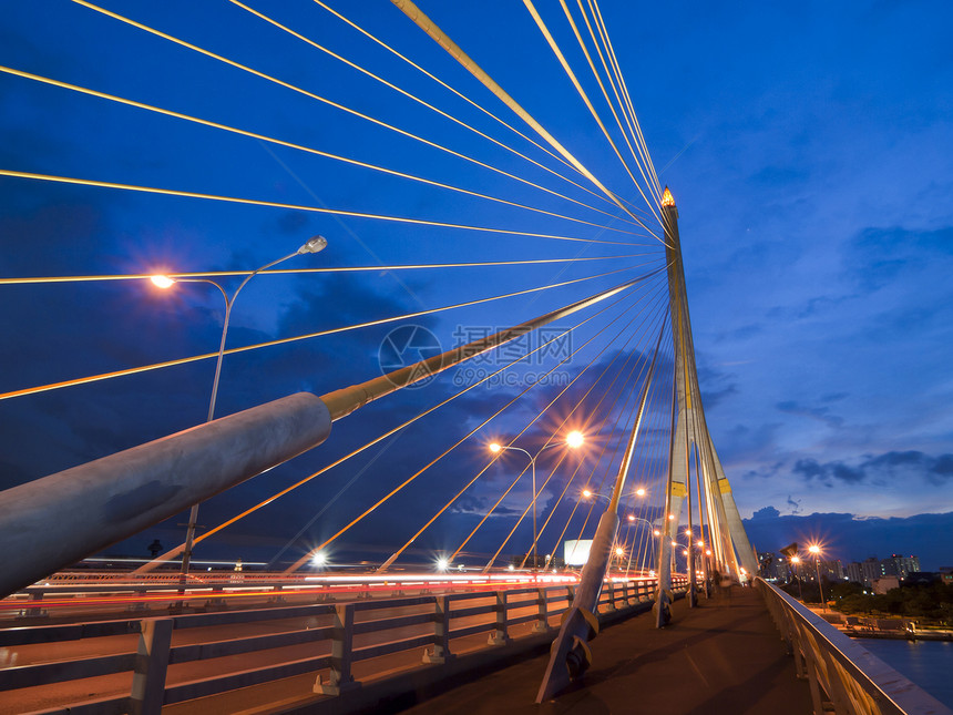 泰国拉马8号巨浪桥旅行基础设施穿越电缆交通建造建筑工程城市国王图片