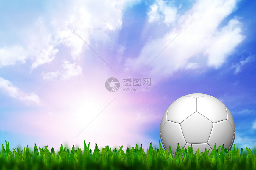 绿草的橄榄球 在黄昏的天空上团队娱乐晴天季节插图环境冠军游戏锦标赛运动图片