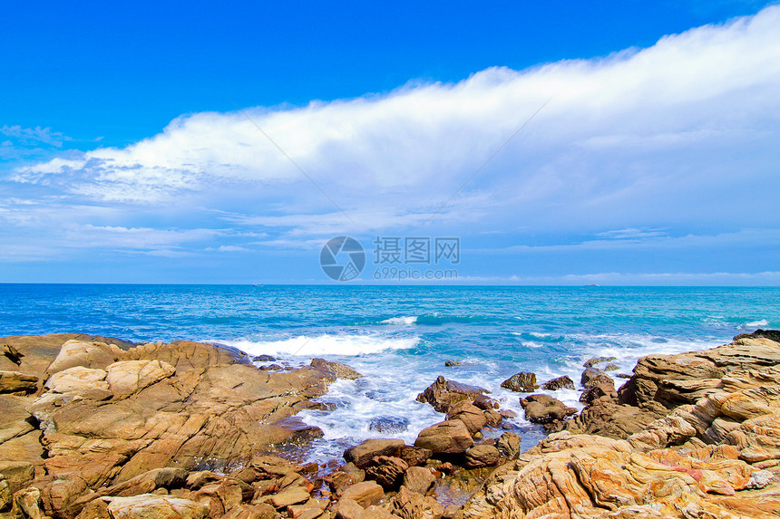 泰国萨米德岛伊迪利奇景色海滩叶子天空游客旅游晴天旅行天堂风景假期季节图片