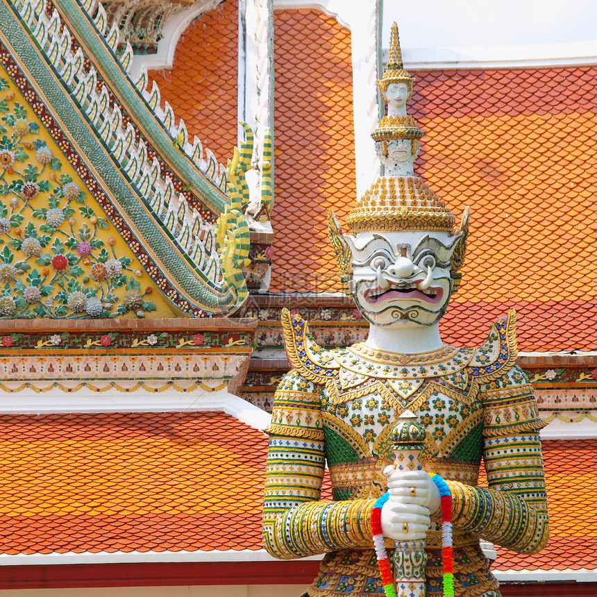 泰国曼谷大宫的泰国恶魔Thai demon情调宗教旅行文化建筑学佛教徒游客异国奢华寺庙图片