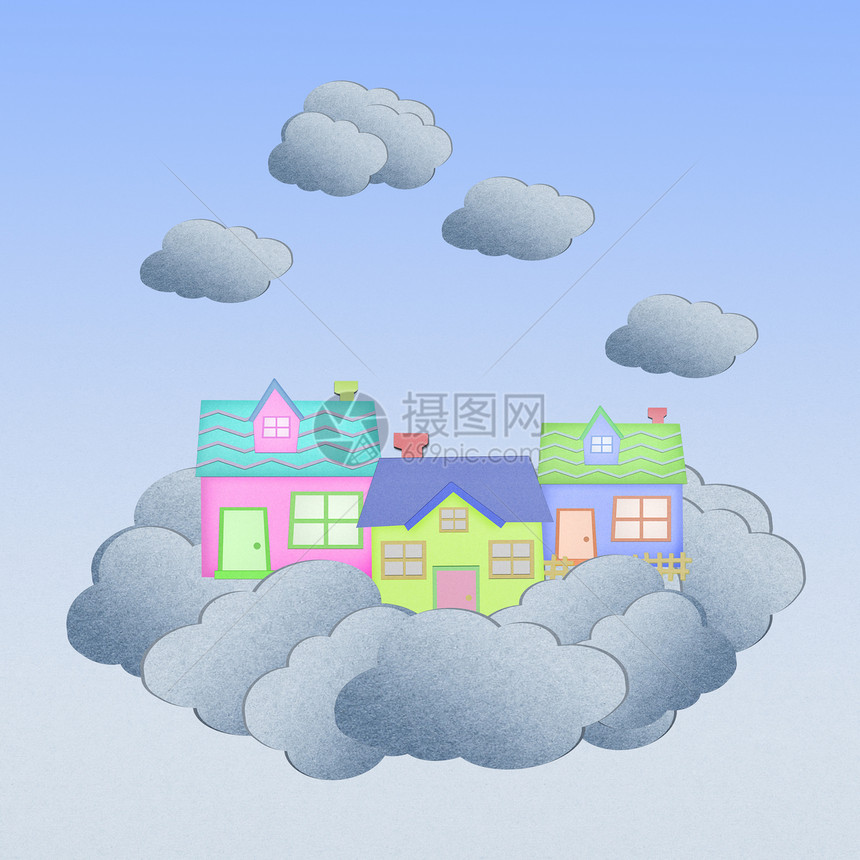 屋顶上云层上的回收纸的房屋图片