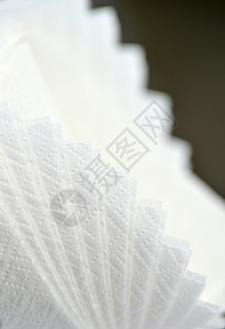 桌上的玻璃纸组织纸午餐白色清洁工桌子玻璃餐厅背景图片