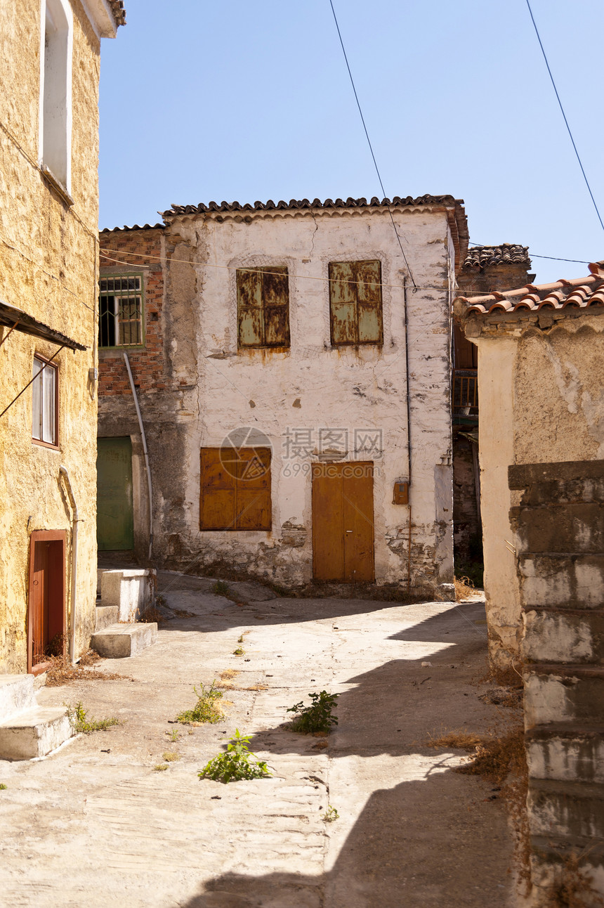 Samos的建筑物牧歌建筑房子村庄植物蓝色窗户废墟喷泉城市图片