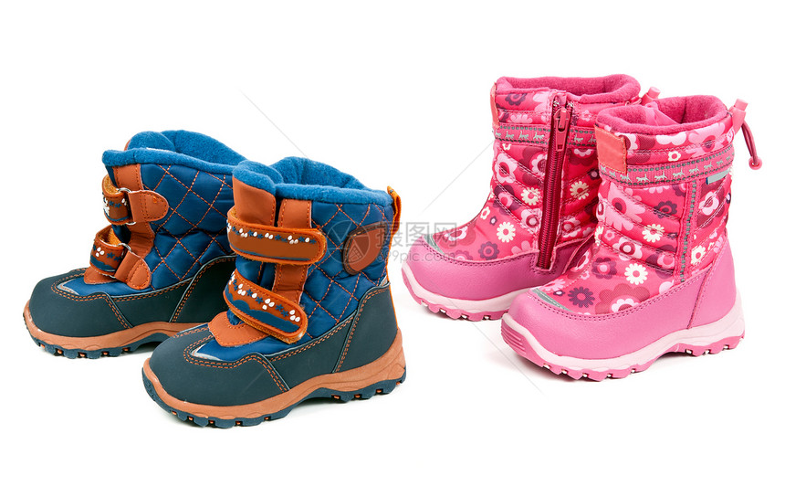 两双蓝色和粉红色的婴儿靴子图片