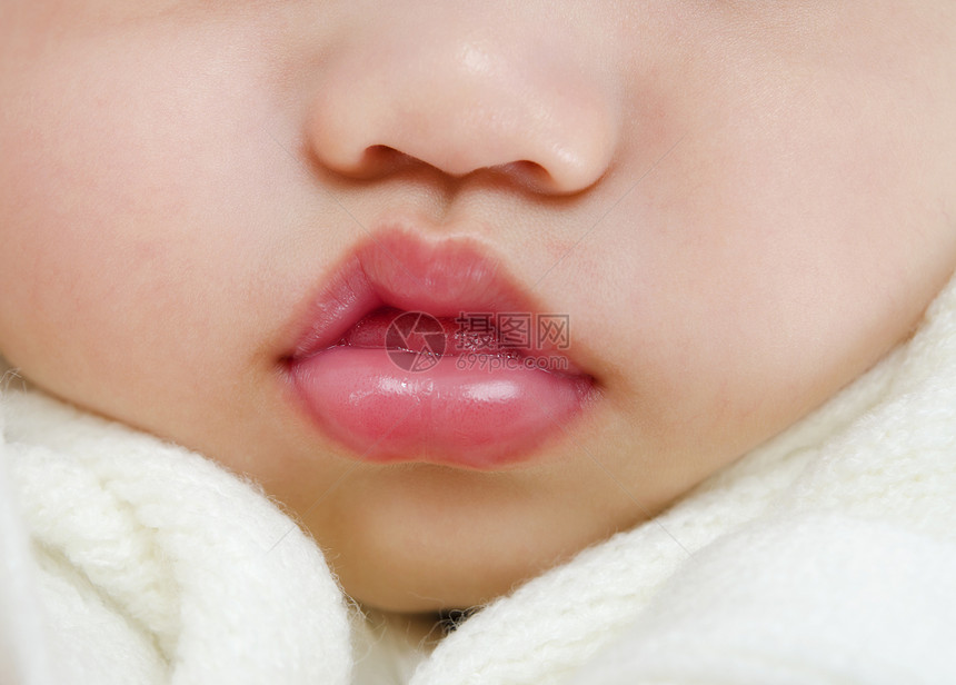 婴儿嘴唇图片