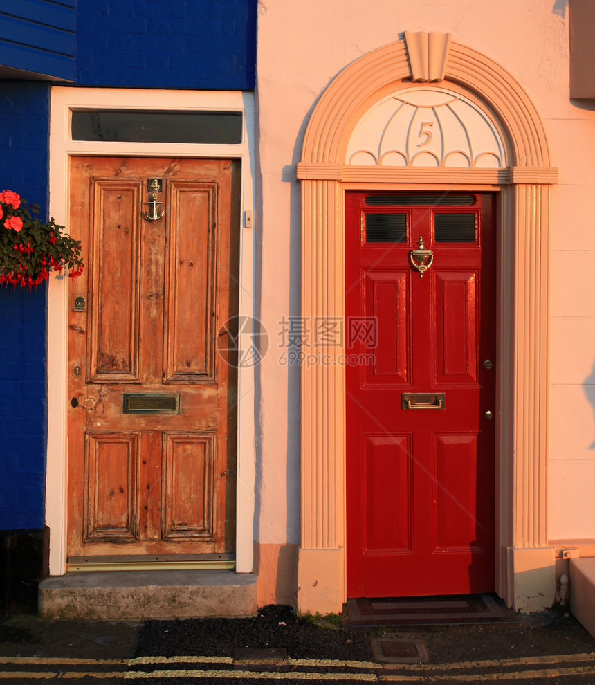 传统门旗帜房子建筑学蓝色纺织品建筑门框联盟住宅图片