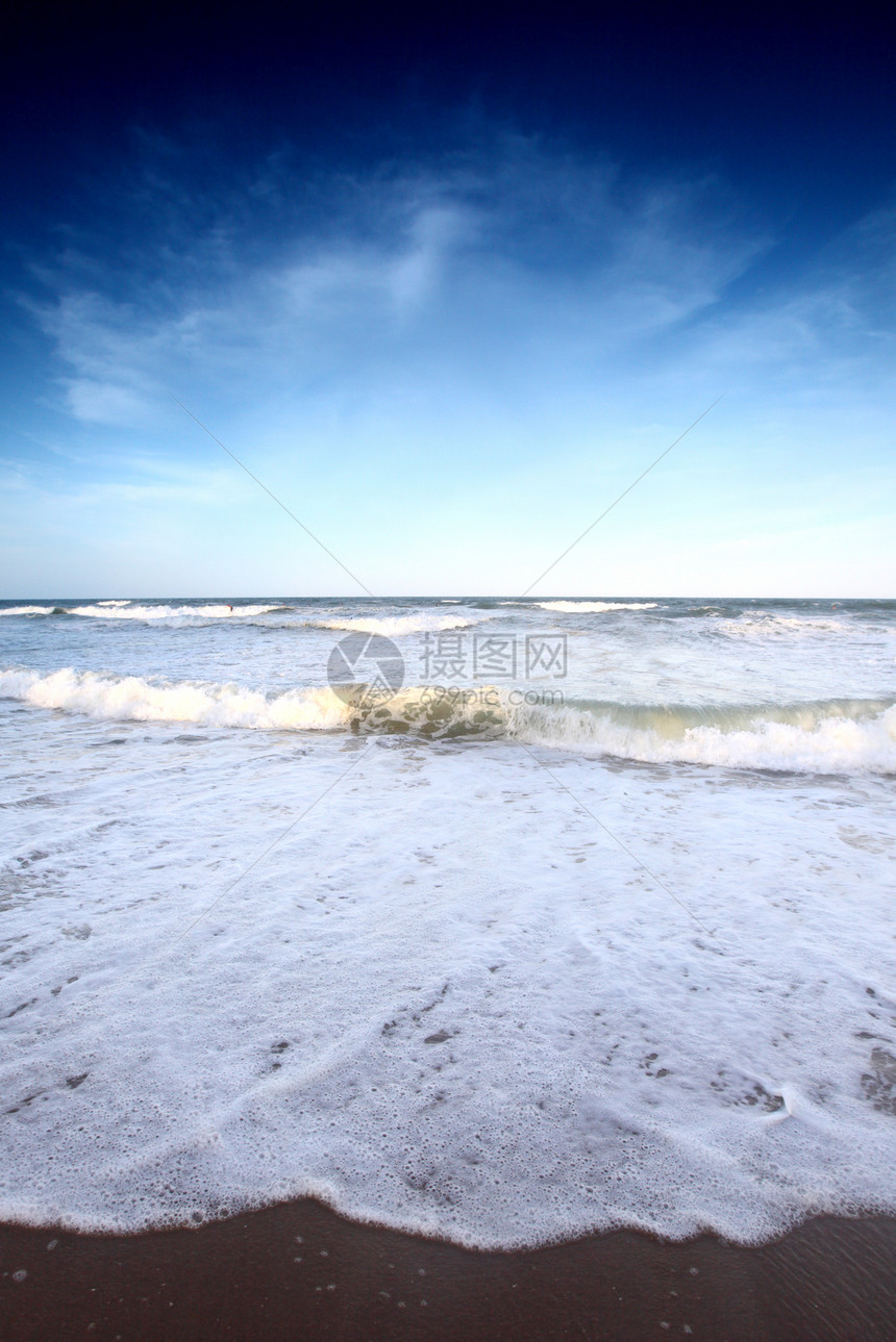 海洋阳光晴天假期海景风景游客支撑海浪放松蓝色图片