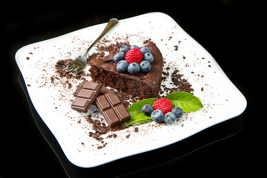 巧克力蛋糕 带鲜莓果巧克力馅饼育肥覆盆子派对甜点奶油磨砂水果餐厅图片