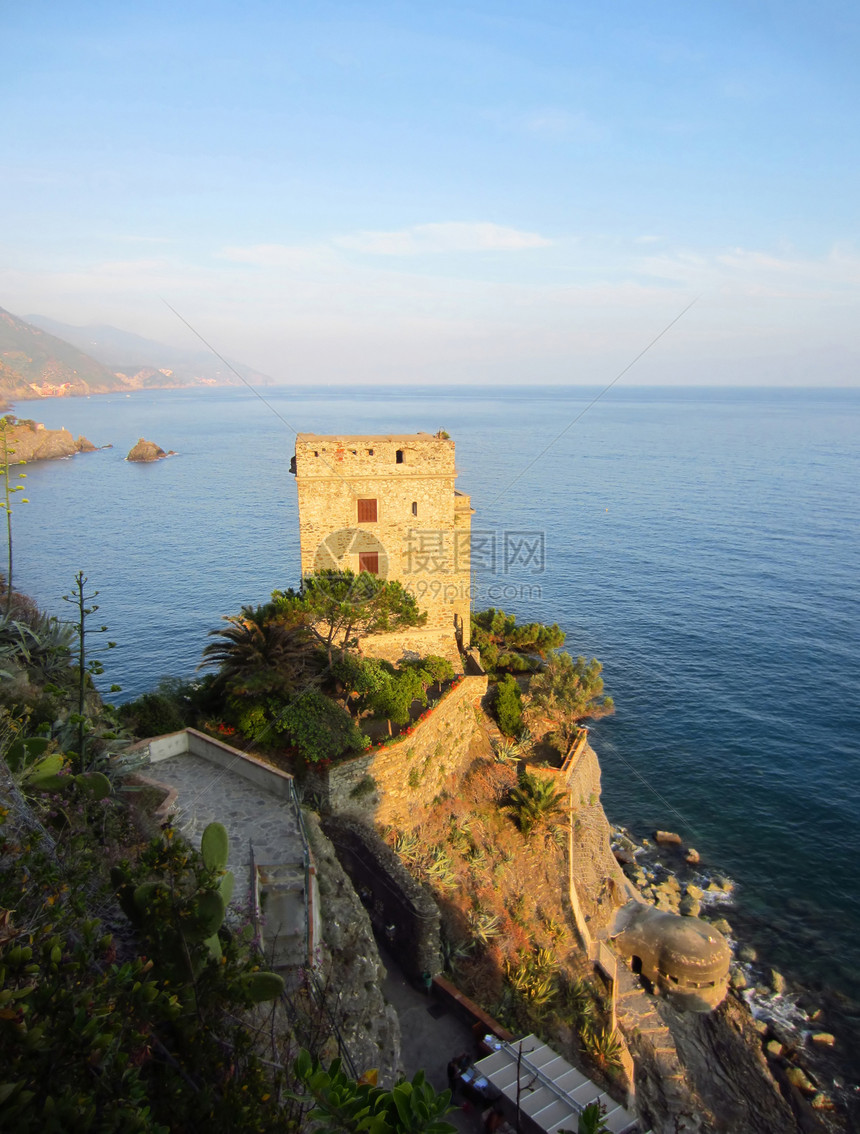 意大利海岸的城堡图片
