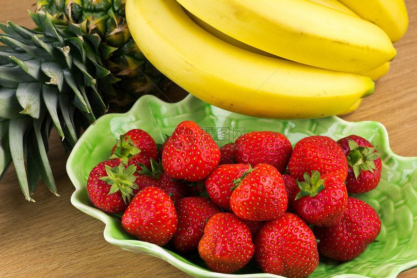 新鲜水果营养季节菠萝饮食食物香蕉甜点图片