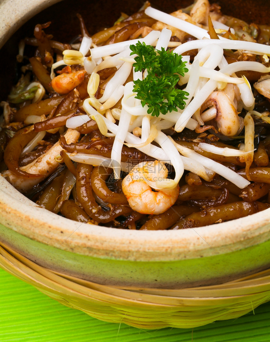 面条在背景亚西娅食物上午餐味道传统盘子饮食饥饿筷子美食文化用餐图片