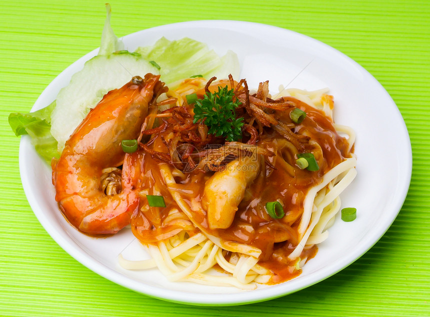 面粉 面食虾和番茄酱海鲜宏观面条美食贝类筷子午餐小吃洋葱食物图片