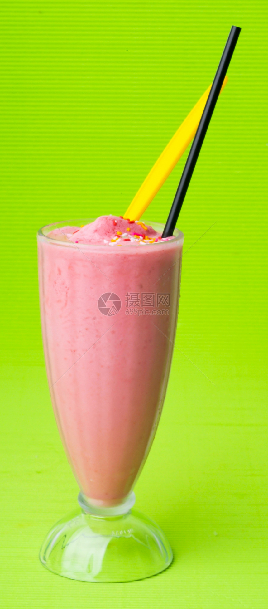 草莓牛奶背景奶昔玻璃奶制品酸奶菜单奶油活力牛奶营养饮料液体图片