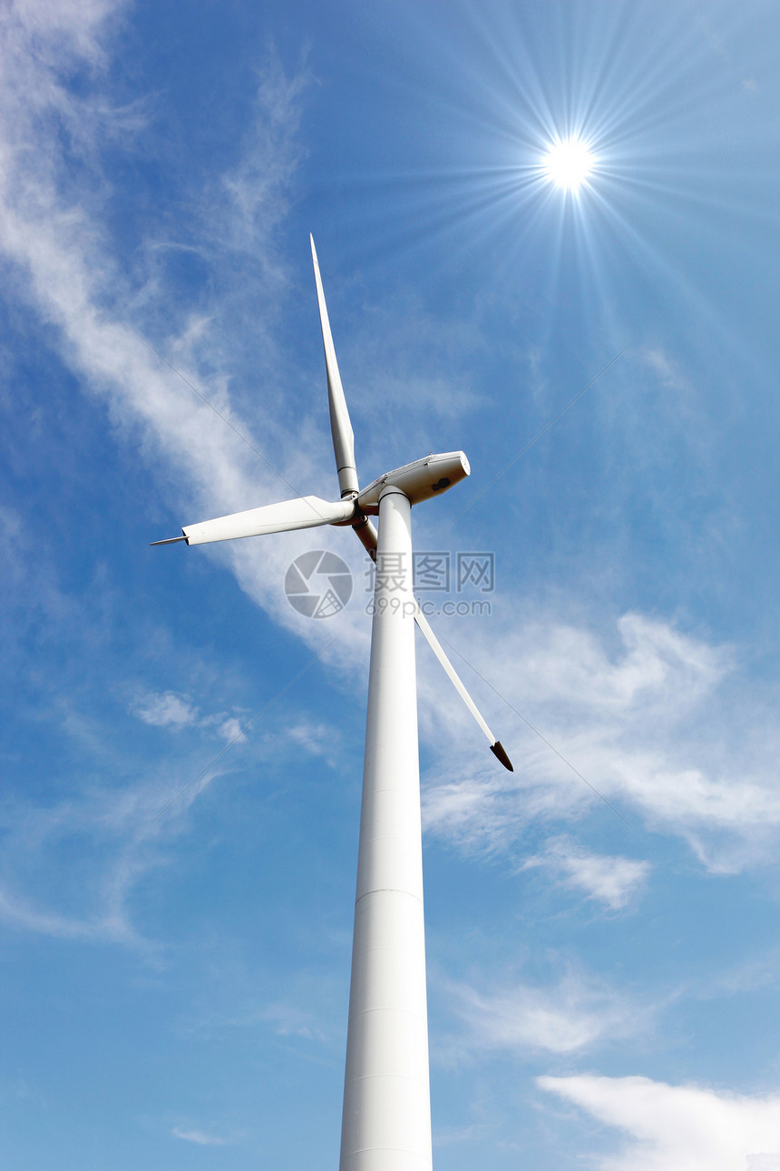 生态电力 风力涡轮机桅杆发电机植物风车螺旋桨场地站立保护创新旋转图片