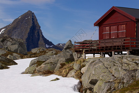 山区小木屋顶峰山脉旅行风景目的地首脑大豆小屋高清图片