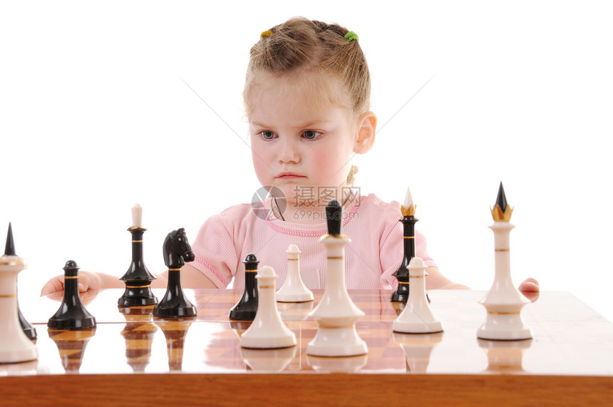女孩下象棋命令女王战略好奇心学习阴谋闲暇眼睛领导游戏图片