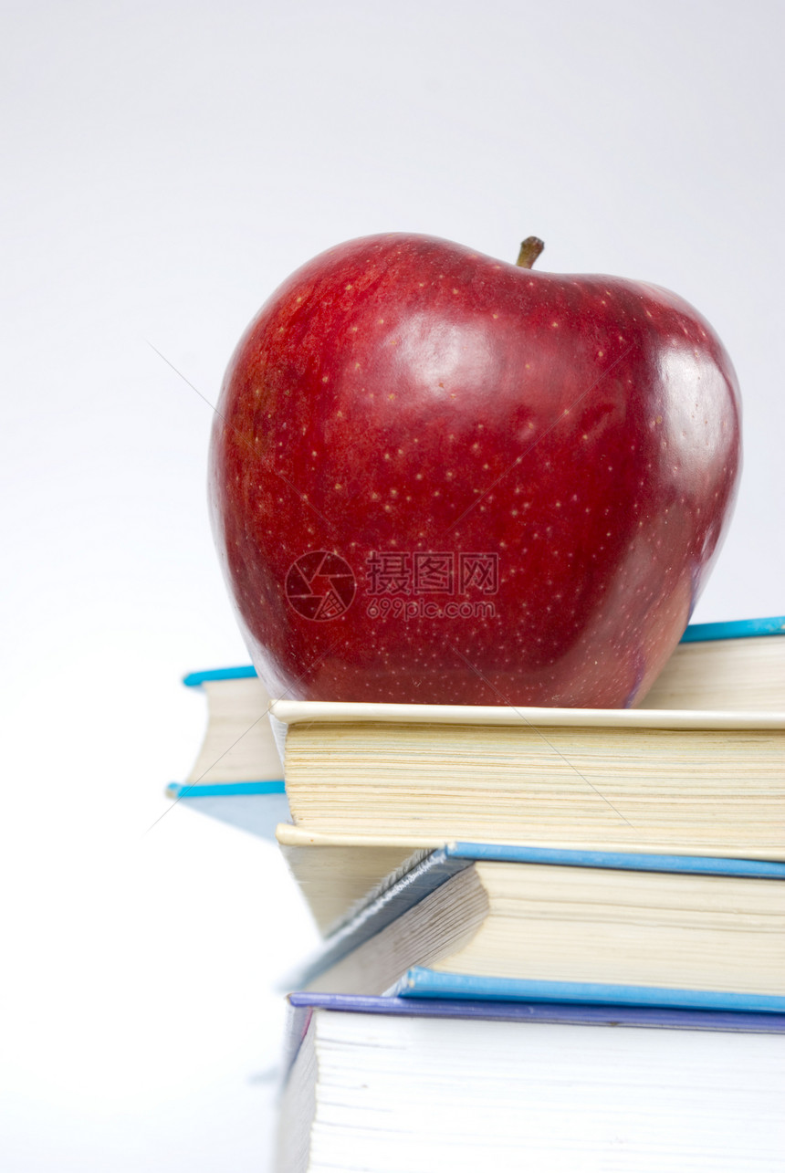 苹果书中的苹果营养图书图书馆学校考试水果红色教育班级学习图片