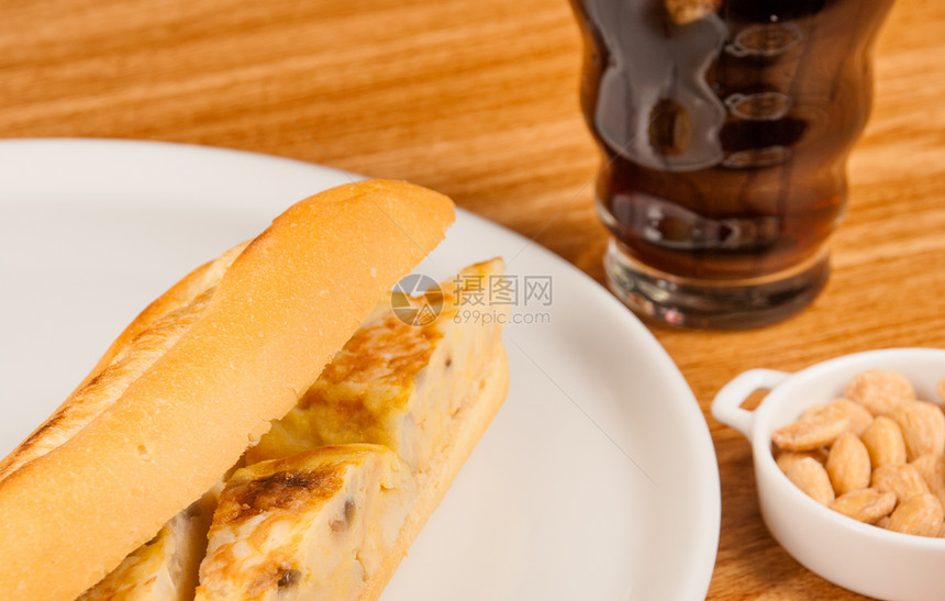 玉米三明治塔帕杂货店酒吧美食水平面包服务小吃杏仁柜台图片