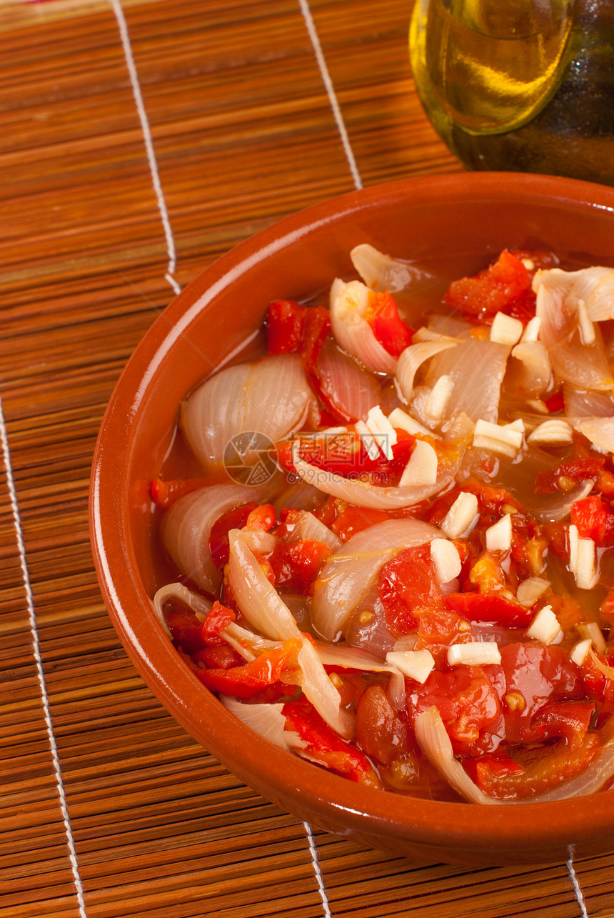 埃斯卡利瓦达起动机洋葱沙拉胡椒陶罐美食蔬菜图片
