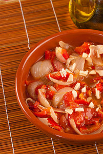埃斯卡利瓦达起动机洋葱沙拉胡椒陶罐美食蔬菜高清图片