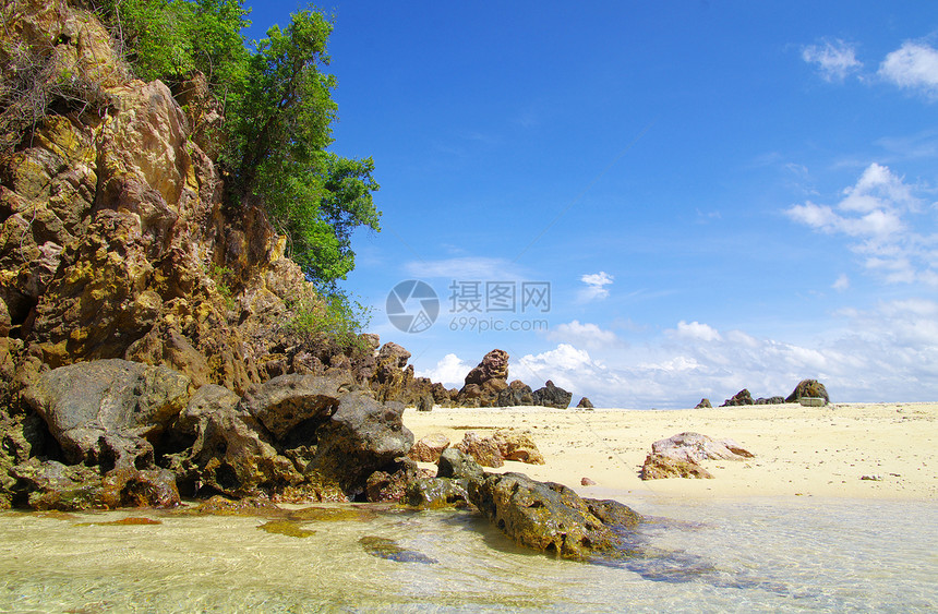 海和海岩石海岸阳光旅行热带假期天堂太阳海岸线海景图片