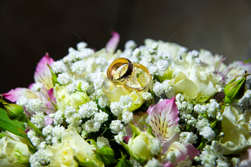 结婚戒指婚礼白色仪式花束新娘庆典新人浪漫图片