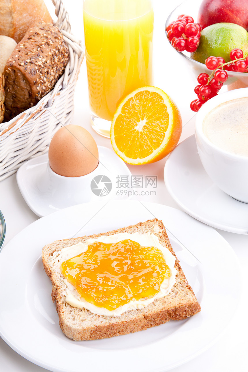 早餐桌加吐司和橘子马瓜 与世隔绝甜点谷物杯子木头饮料水果维生素厨房营养桌子图片