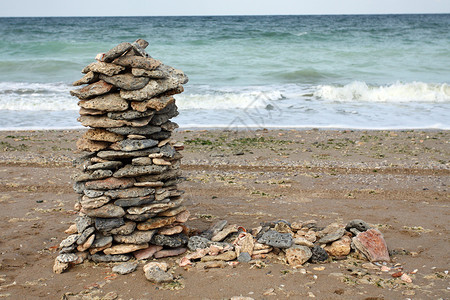 石头的塔楼加塔海滩高清图片