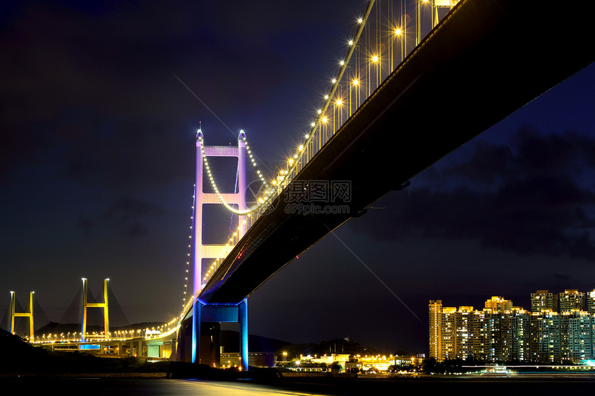 夜里清马桥交通汽车运动天空街道射线旅行市中心车辆建筑图片
