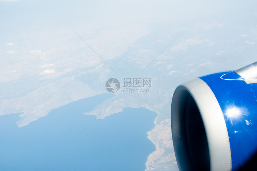 高在天空中力量气氛旅游蓝色天气机器航空公司技术速度土地图片