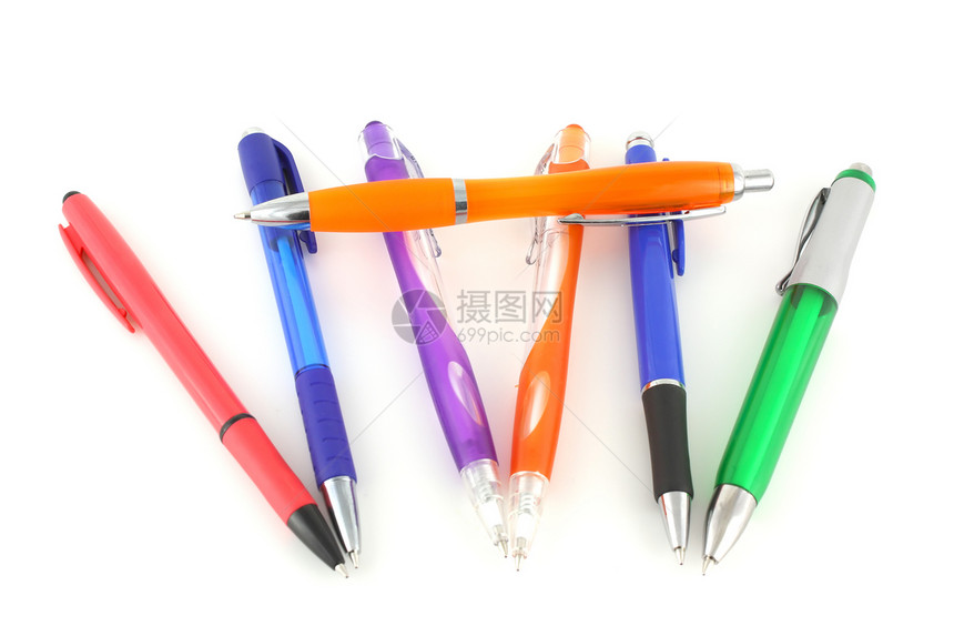 白上的彩笔绿色钢笔铅笔工具办公室用具紫色圆珠笔塑料黑色图片