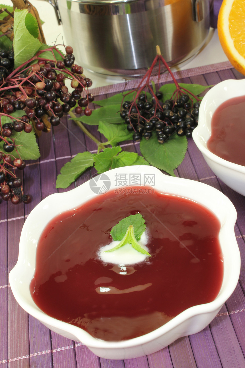 长莓汤草药疗法植物野果长老家庭流感甜点图片