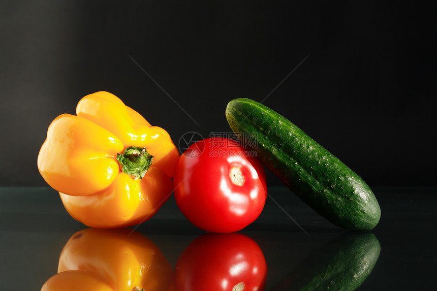 彩色蔬菜食物生活方式沙拉生食饮食健康饮食烹饪黄瓜胡椒营养图片