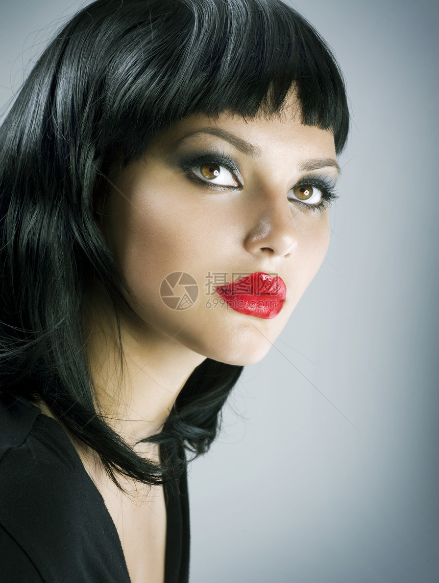 布莱奈特极端化妆品 哥特女孩 海克女孩奢华眼睛造型女性理发工作室黑发沙龙发型图片