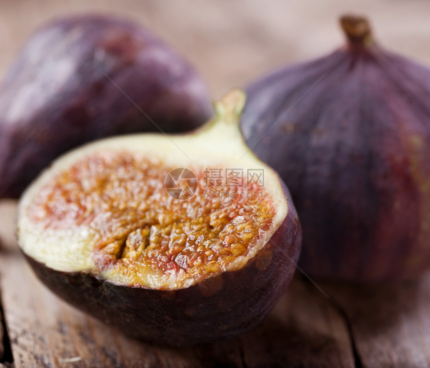 Ripe Fig 水果照片蓝色食物宏观紫色热带饮食静物生活木头图片