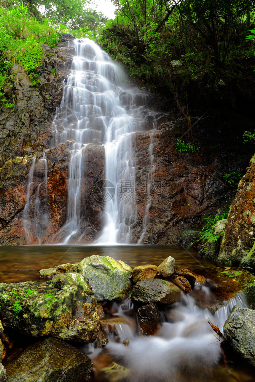 水瀑瀑布天堂流动环境风景运动岩石旅行美丽蓝色图片