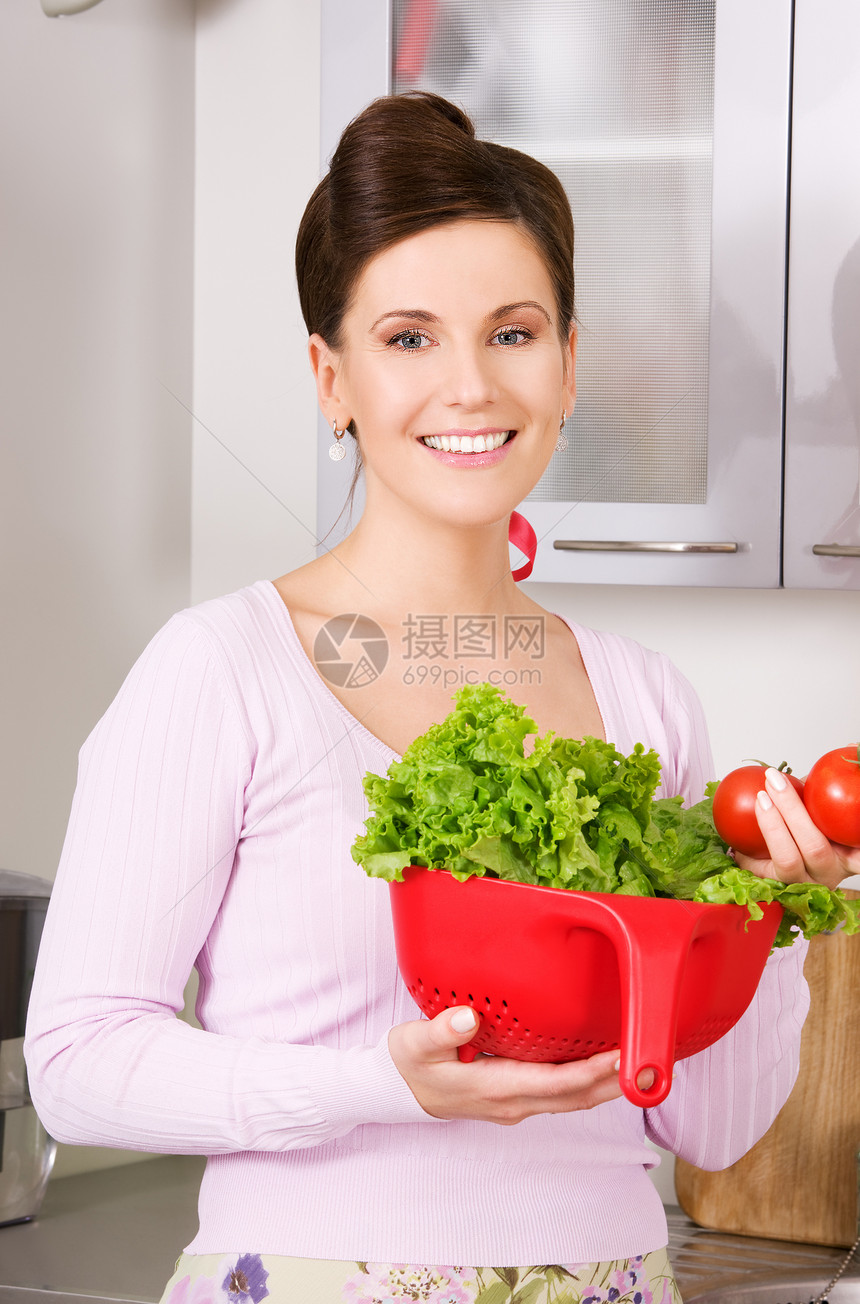 家庭主妇女性厨房蔬菜中年女孩食物妻子烹饪营养家庭主妇图片
