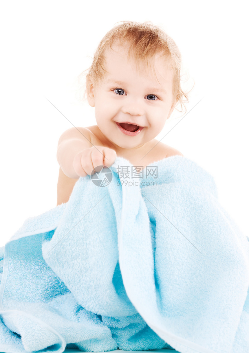 带蓝毛巾的婴儿孩子卫生乐趣童年男性快乐保健男生青少年蓝色图片