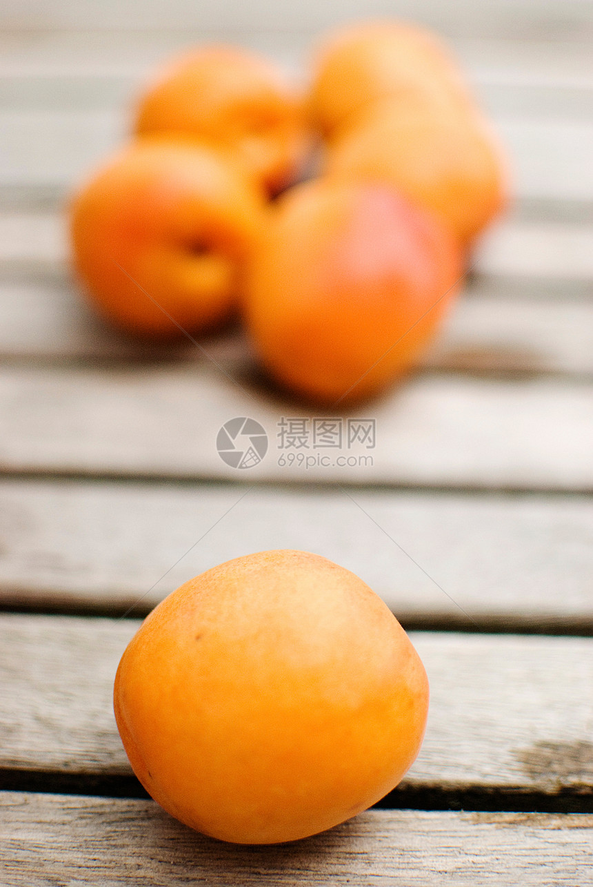 美圆橙子篮子收成团体美食水果植物桌子食物柳条图片