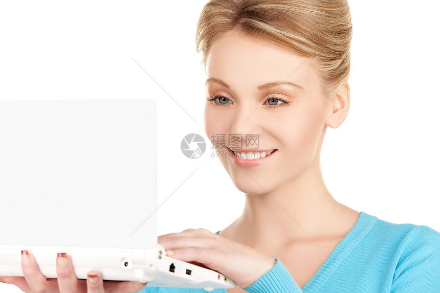 拥有笔记本电脑的幸福妇女享受技术女孩成人电子邮件快乐商务微笑网络金发女郎图片