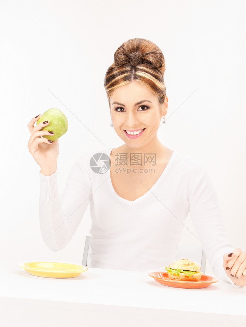 配有绿苹果和三明治的妇女营养维生素卫生厨房水果活力保健食物女性福利图片