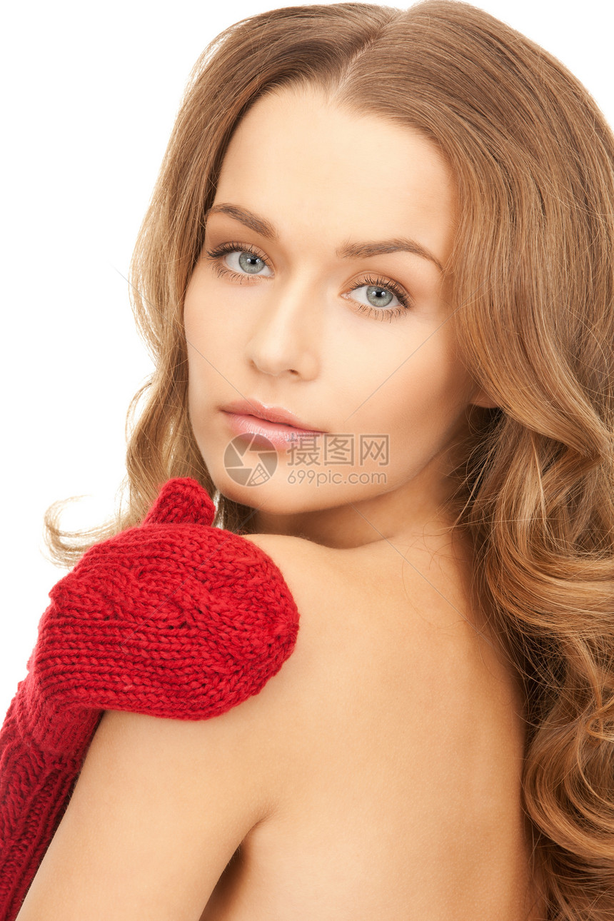 穿红色手套的美丽女子皮肤羊毛衣服女性容貌头发护理女孩季节成人图片