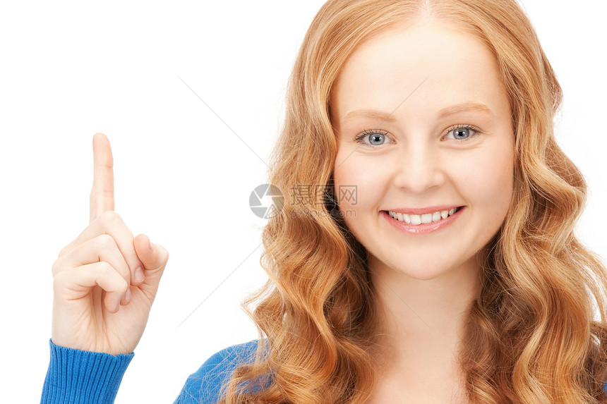 女人的手指举起她的手指公告女性微笑注意力警告警报手臂生长人士快乐图片