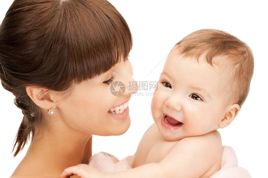 幸福的母亲和可爱的婴儿女孩男生生活儿子童年女儿新生育儿父母妈妈图片
