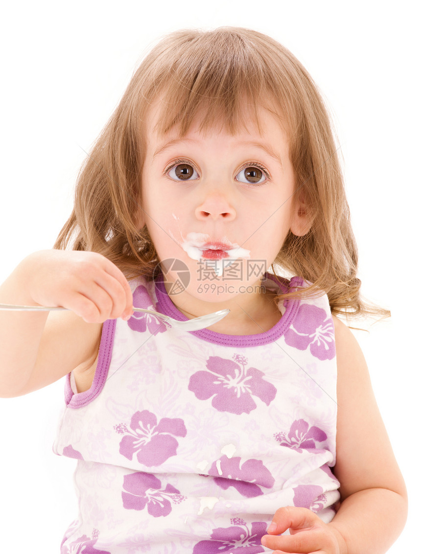 带酸奶的小女孩食物棕色生活活力勺子童年土壤营养眼睛女性图片