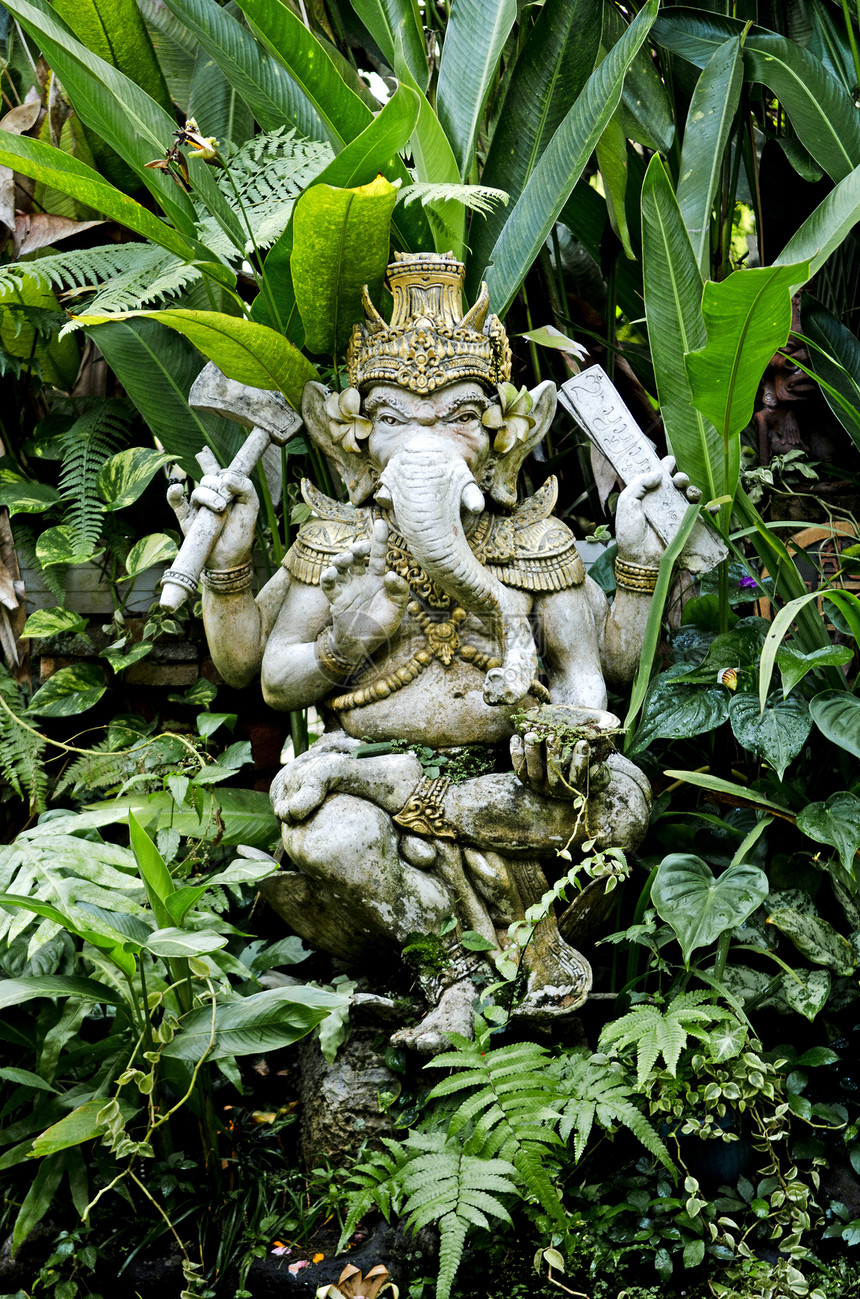 在巴利邦的神灵雕像传统旅行寺庙上帝数字宗教图片